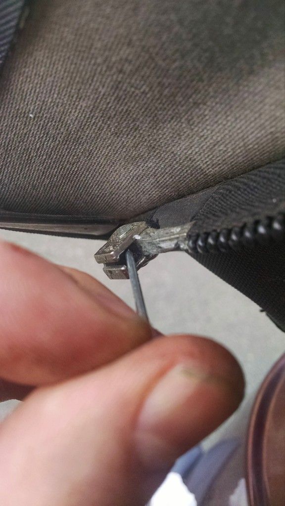 How To Repair Zipper Box (Stoppy Thingy)